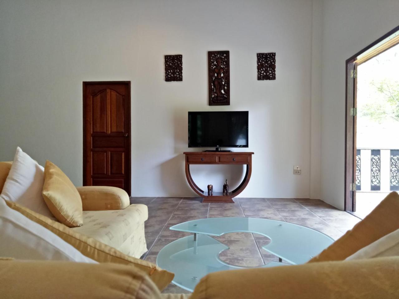 Woodlawn Pool View Villa Тау Экстерьер фото